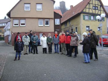 SPD-Wanderfreunde vor der Sandbauernstube